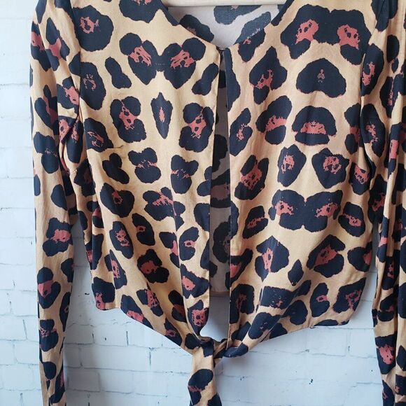 LPA Top 13 Painted Love Animal Print Revolve Size S Open Front Tie Hem Leopard - Picture 4 of 7